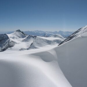 Lakpa-Ri Expedition (7,045m/23,113ft)