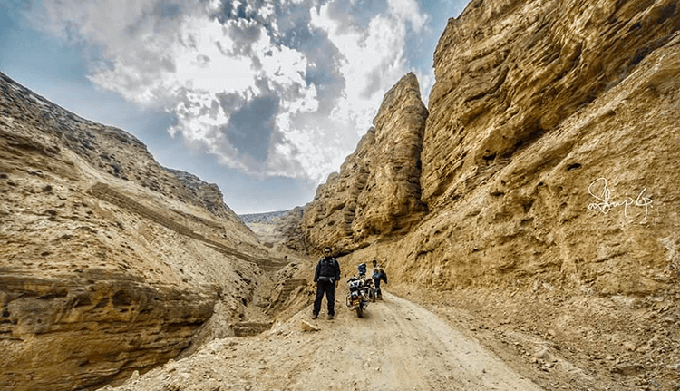 uppermustang-ride-by-bike